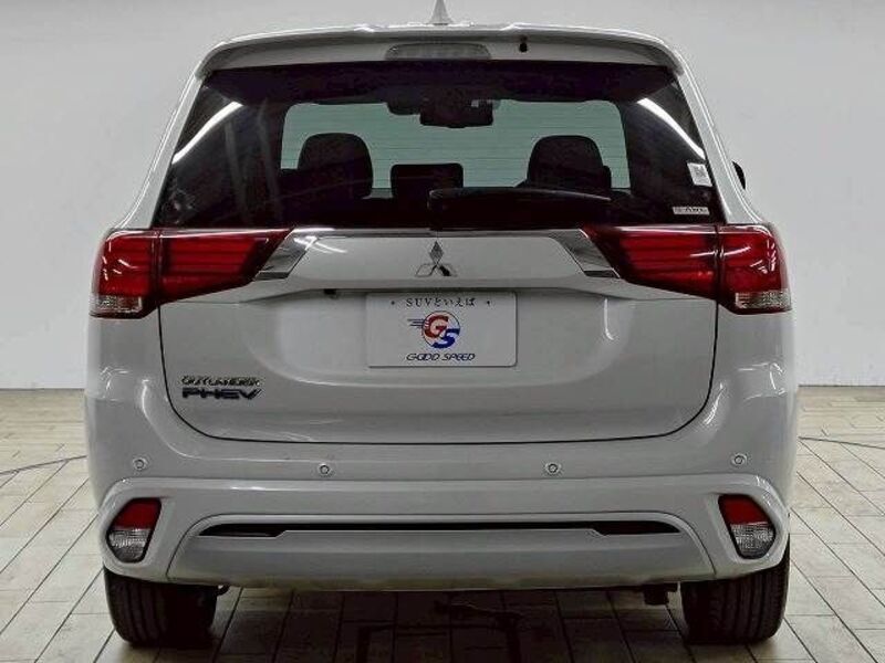 OUTLANDER PHEV