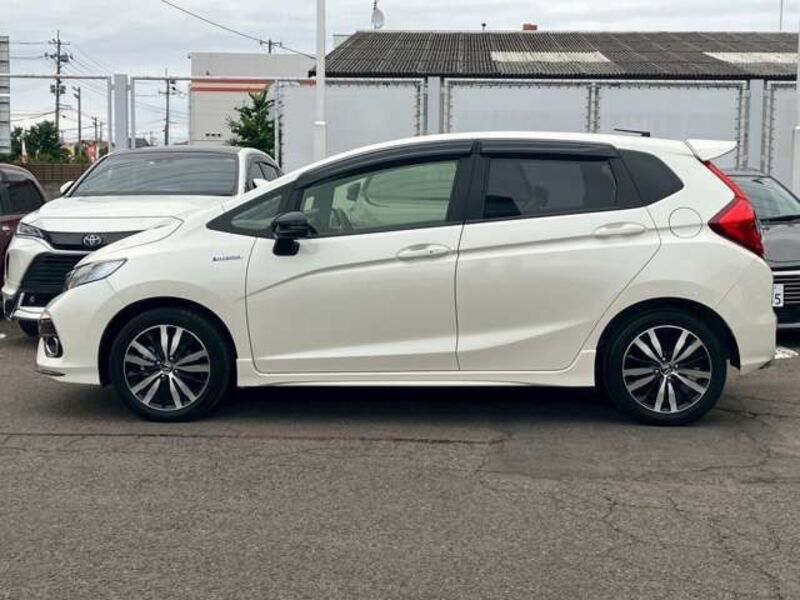 FIT HYBRID