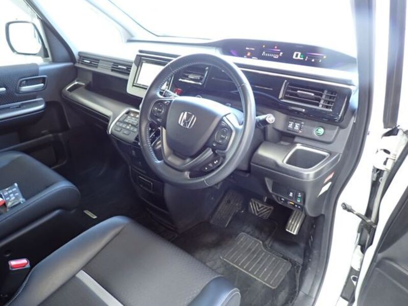 STEPWAGON SPADA