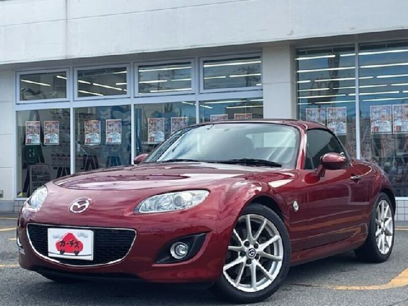 ROADSTER-0