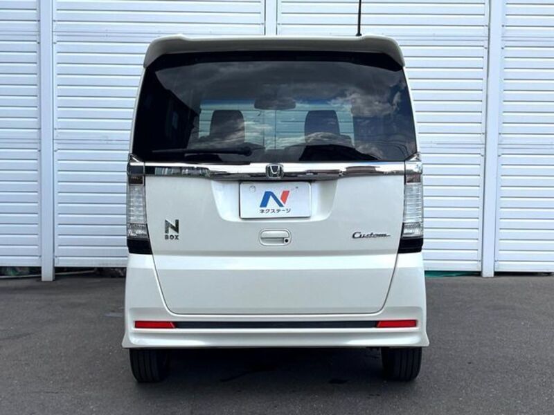 N BOX CUSTOM