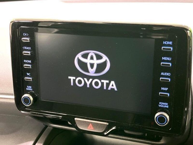 YARIS CROSS