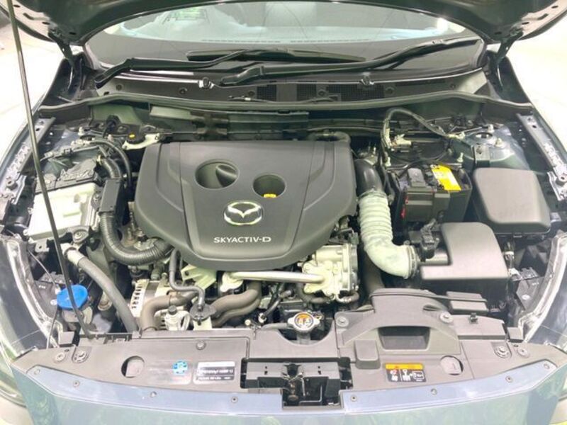 MAZDA2