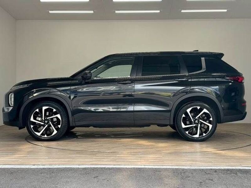 OUTLANDER PHEV