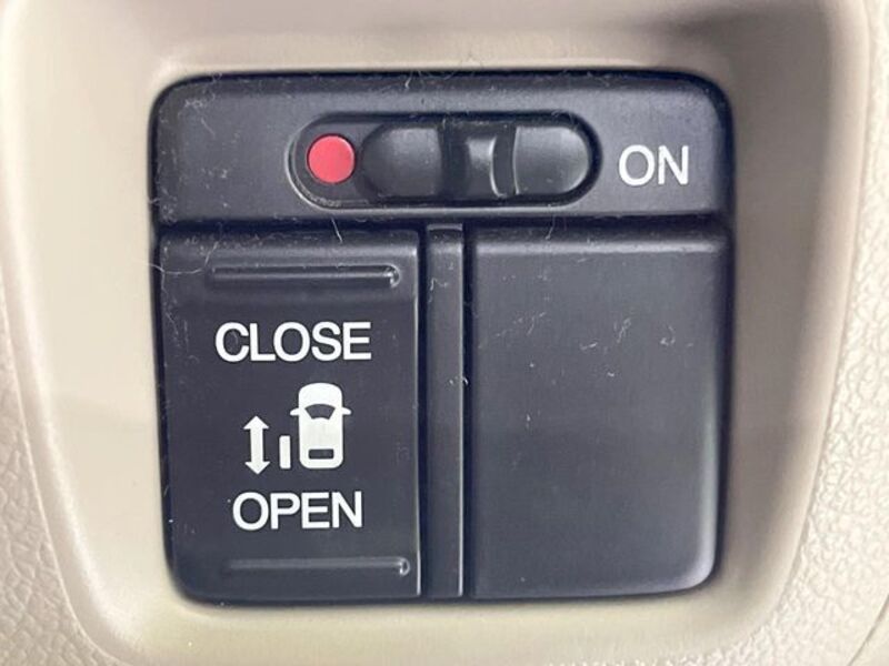 N BOX