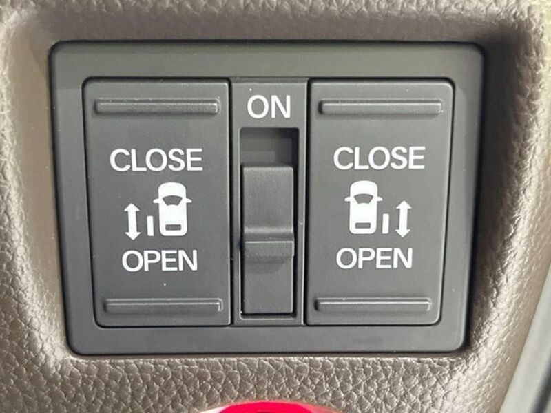 N BOX