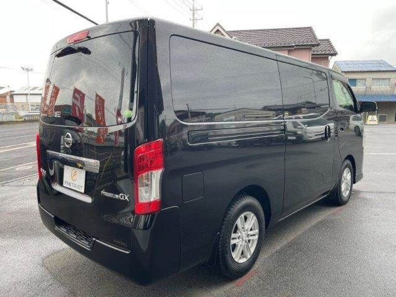 NV350 CARAVAN