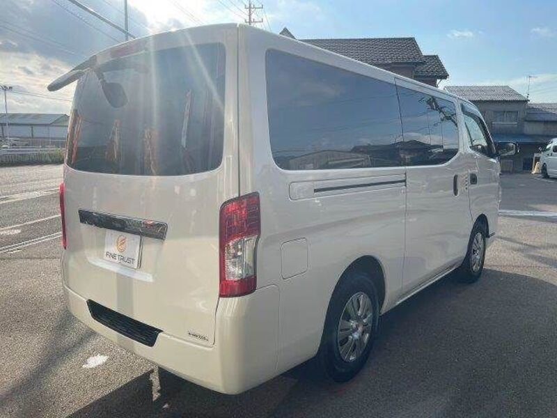 NV350 CARAVAN