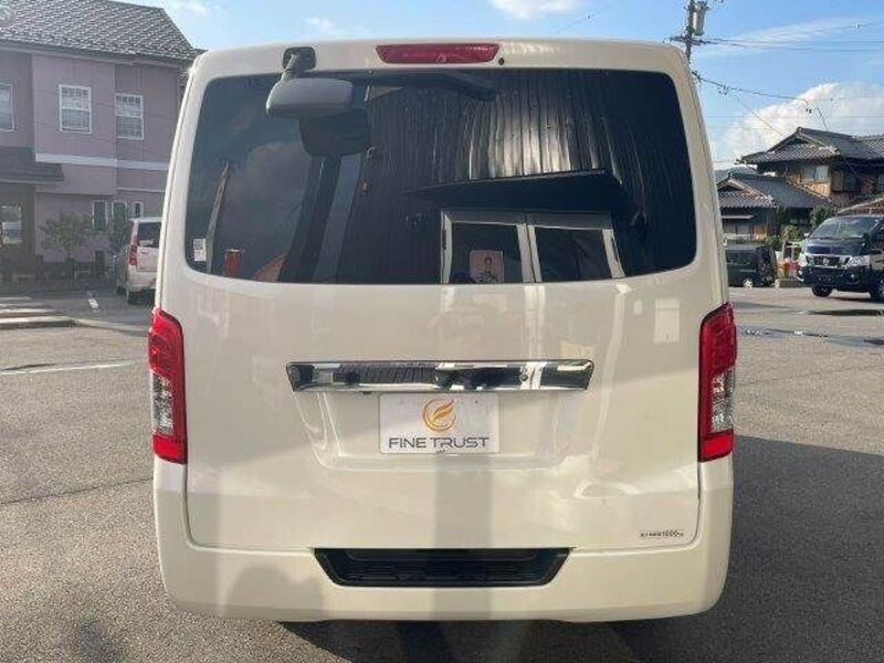 NV350 CARAVAN
