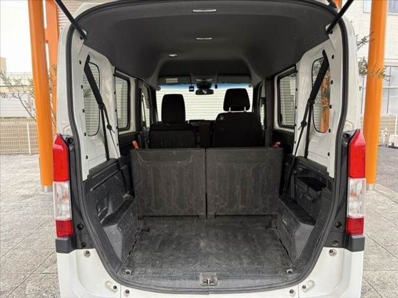N-VAN