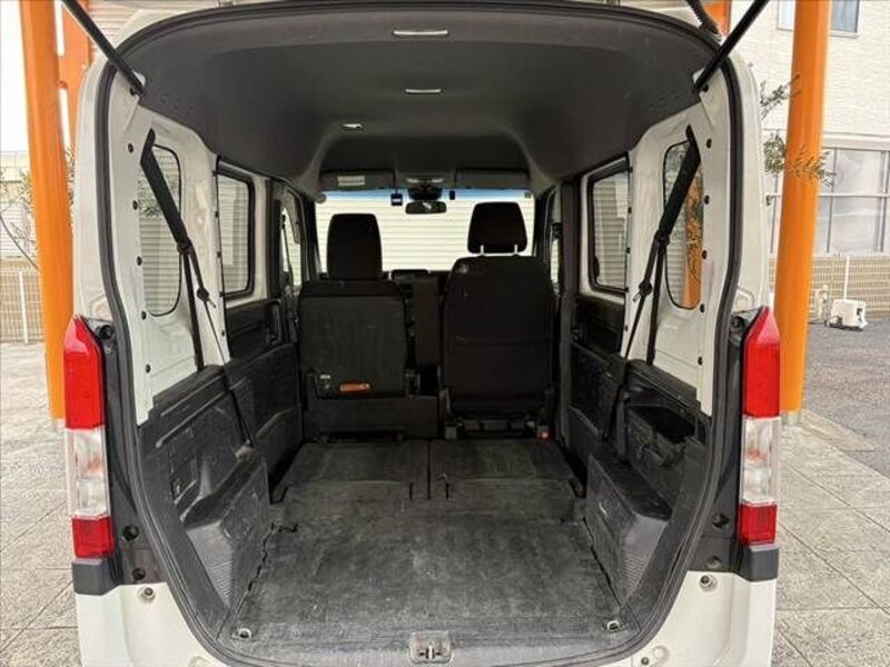 N-VAN