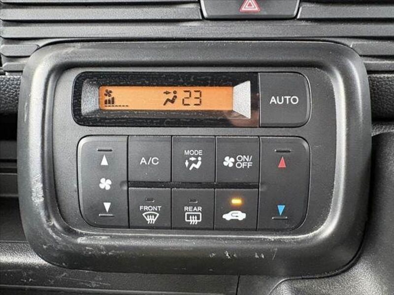 N-VAN