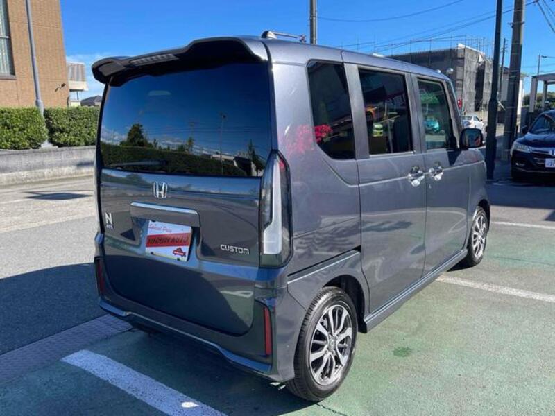 N BOX CUSTOM