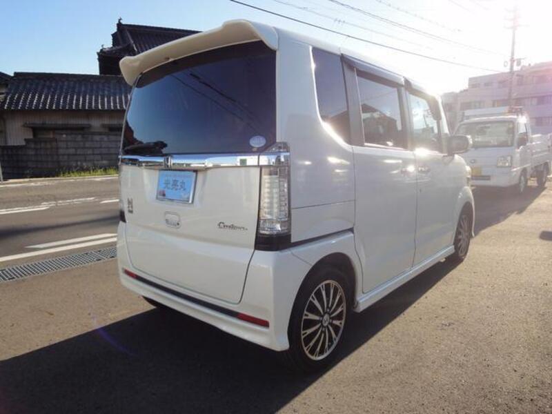 N BOX CUSTOM