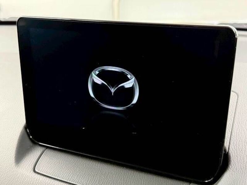 MAZDA2