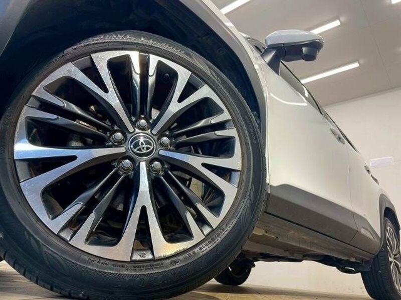 YARIS CROSS