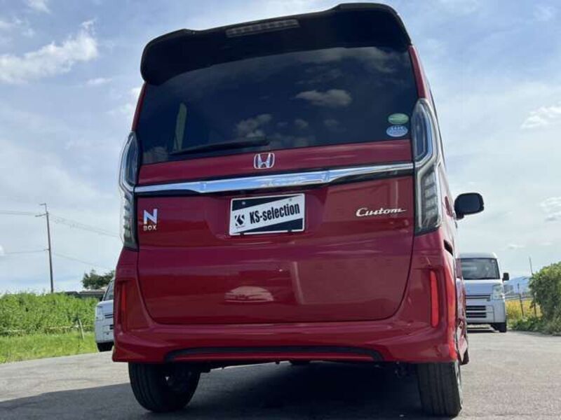 N BOX CUSTOM