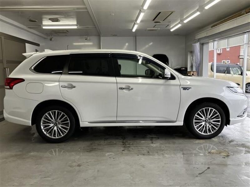 OUTLANDER PHEV