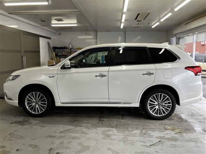 OUTLANDER PHEV