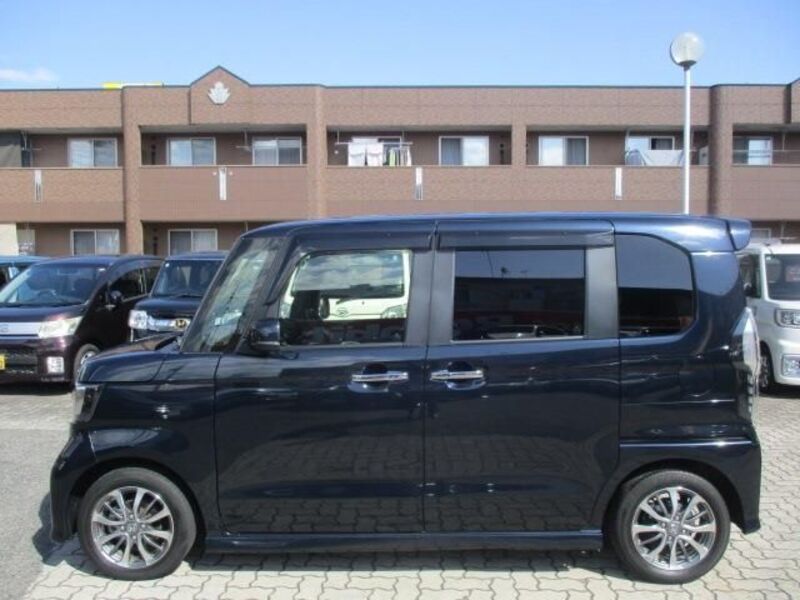 N BOX CUSTOM