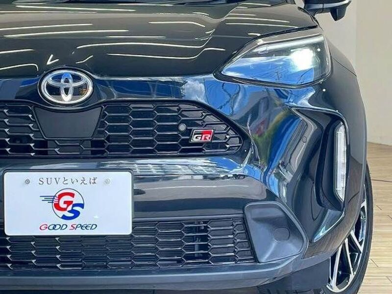 YARIS CROSS