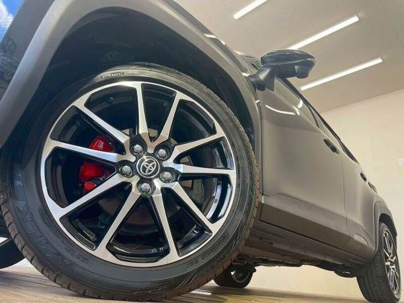 YARIS CROSS