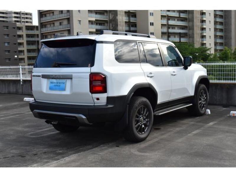 LAND CRUISER 250