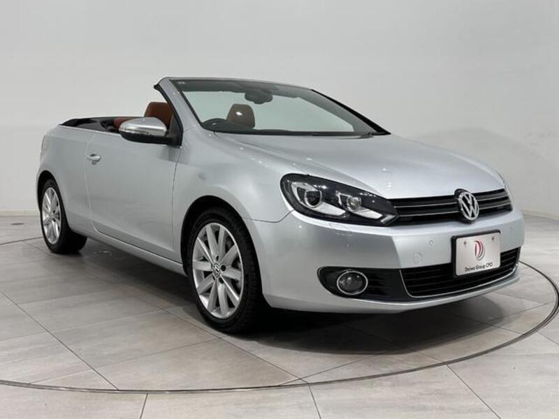 VOLKSWAGEN GOLF CABRIOLET