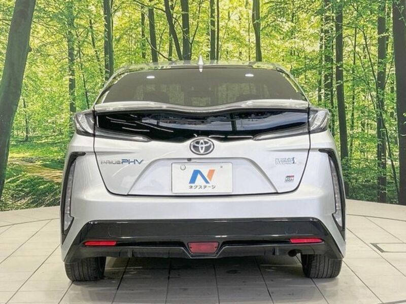 PRIUS PHV