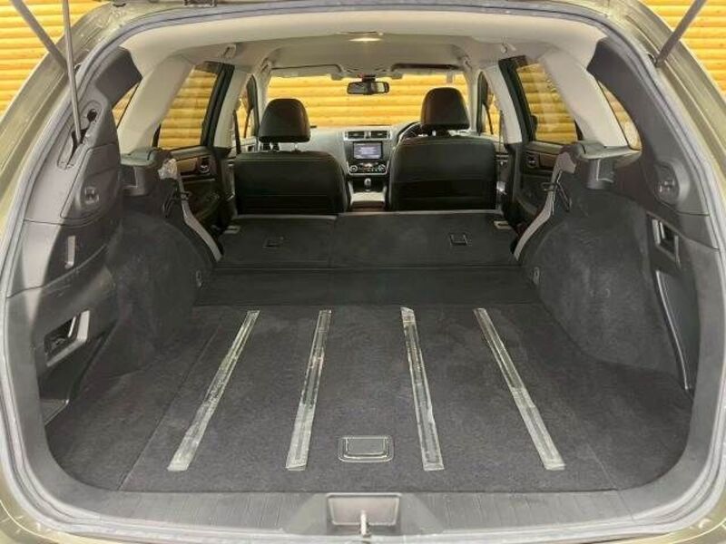 LEGACY OUTBACK
