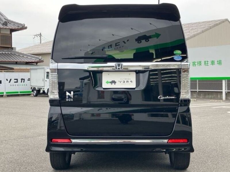 N BOX CUSTOM