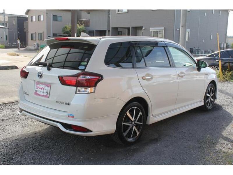 COROLLA FIELDER