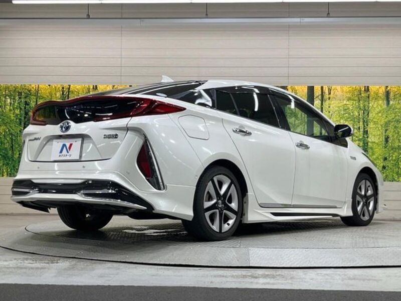 PRIUS PHV