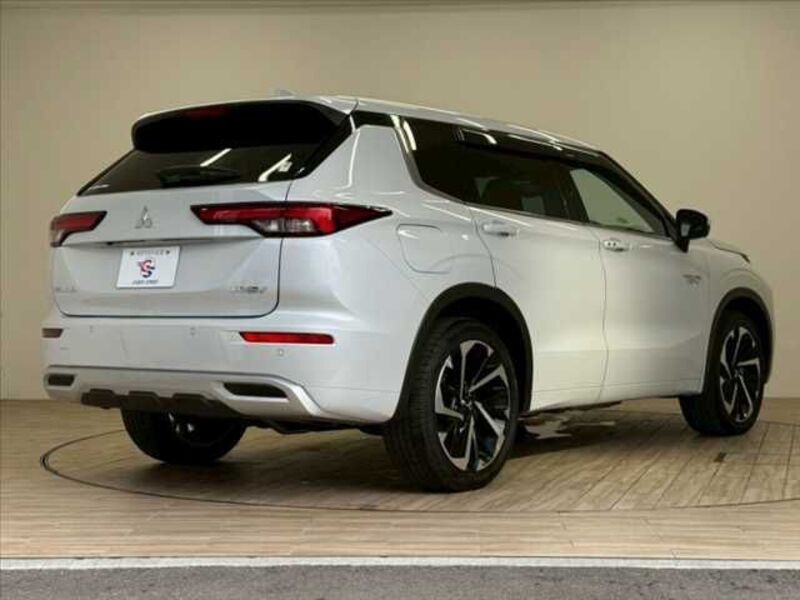 OUTLANDER PHEV