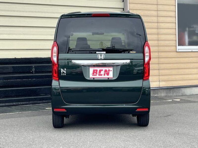 N BOX