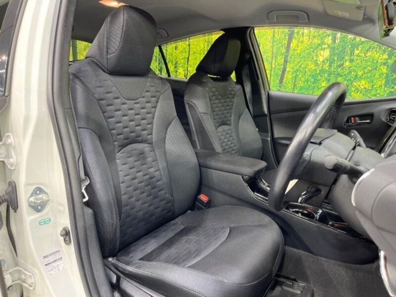 PRIUS PHV