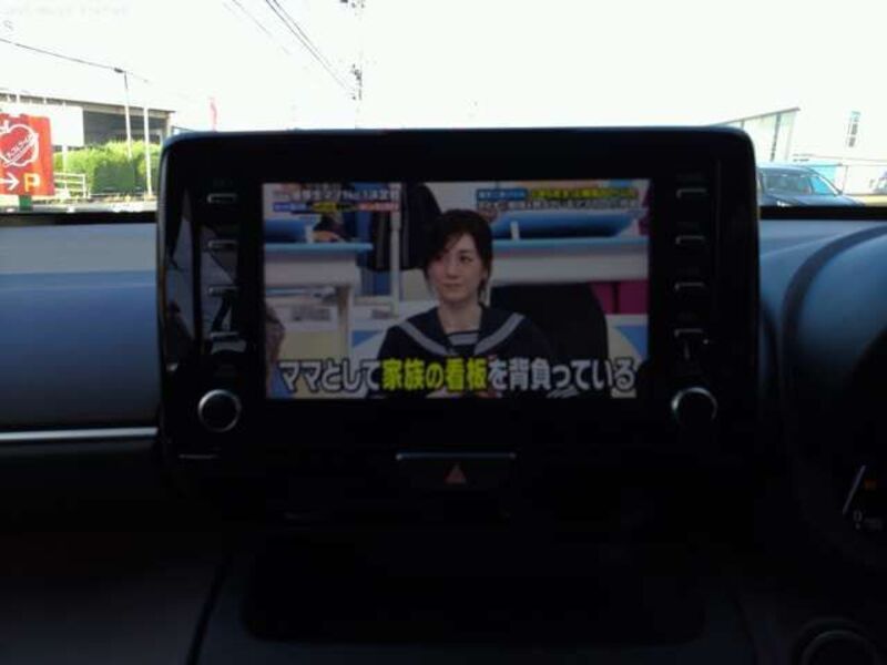 YARIS CROSS