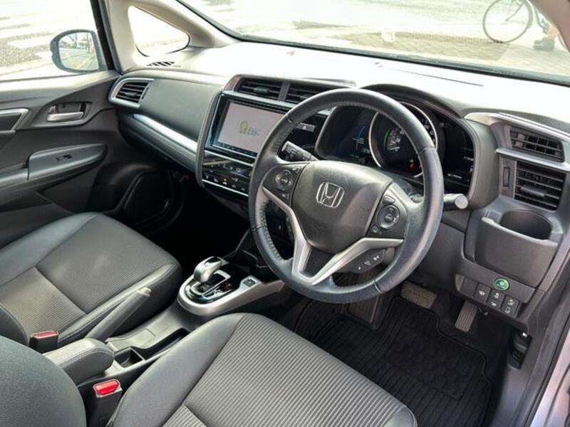 FIT HYBRID