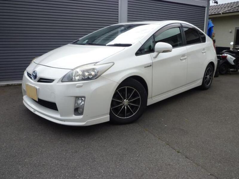 PRIUS-0