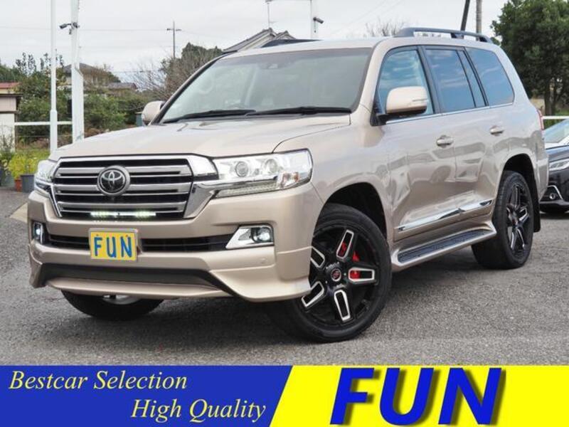 TOYOTA LAND CRUISER
