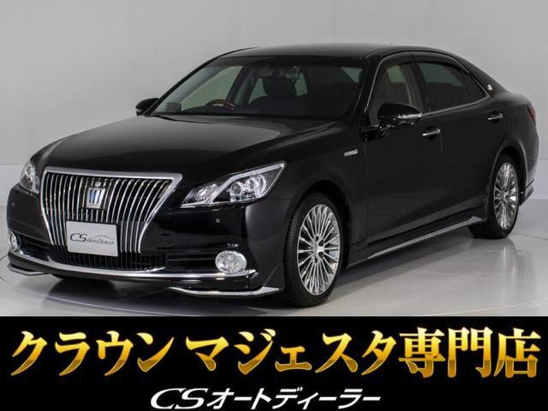 CROWN MAJESTA-0