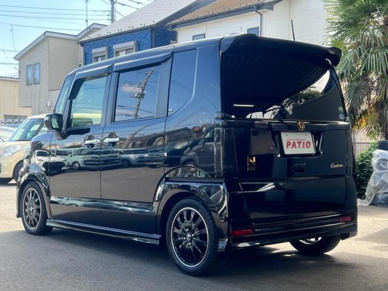N BOX CUSTOM