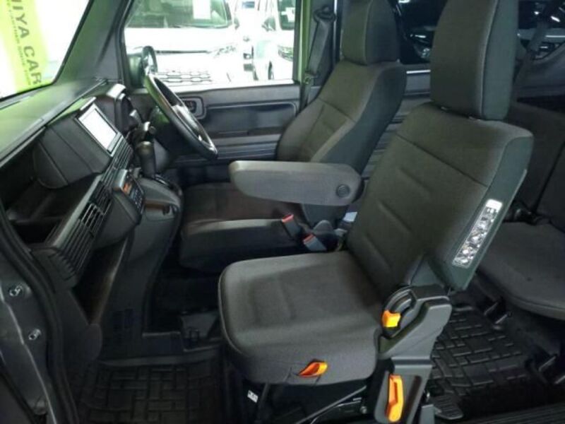 N-VAN