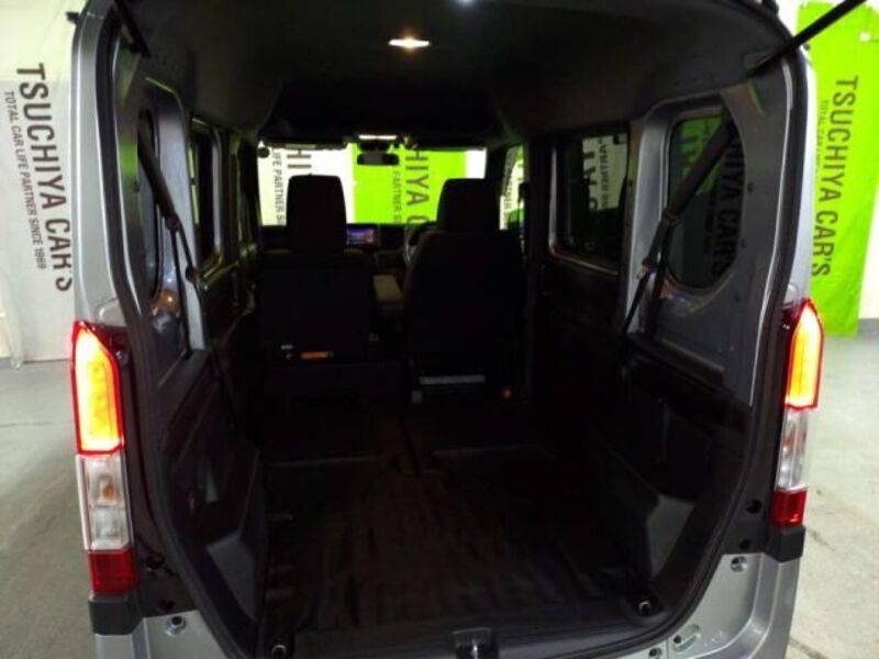 N-VAN