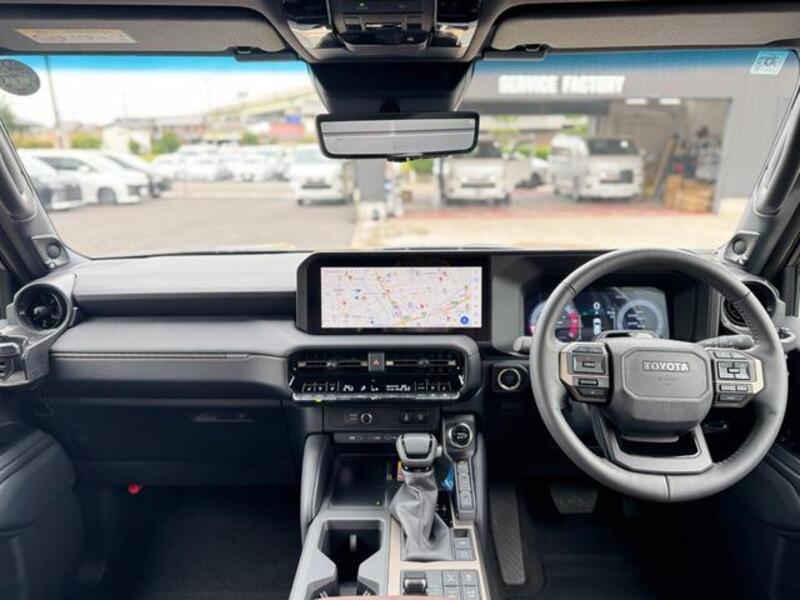 LAND CRUISER 250