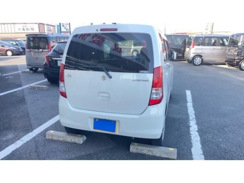 WAGON R