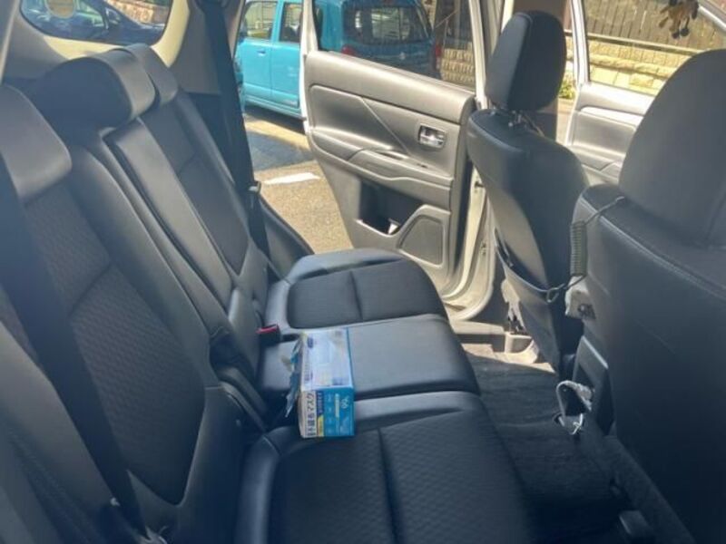 OUTLANDER PHEV