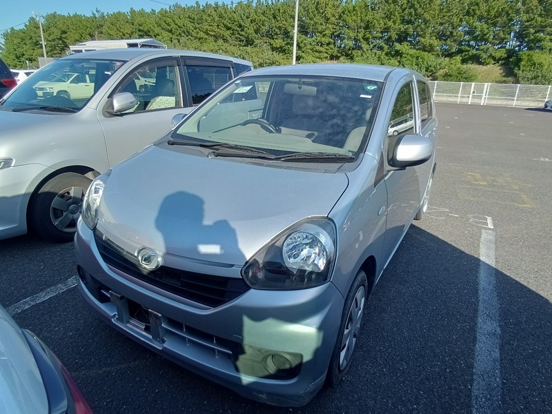DAIHATSU Mira Es