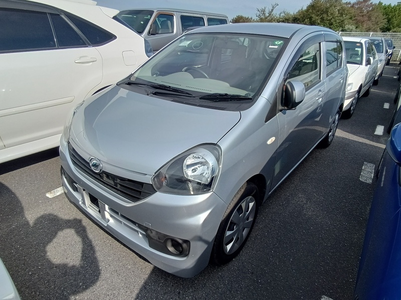DAIHATSU Mira Es