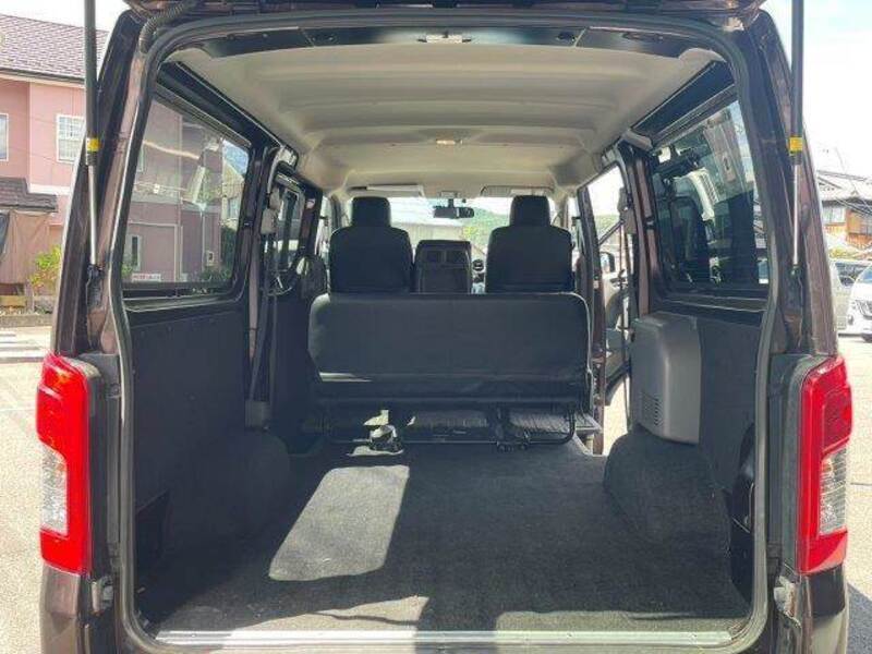 NV350 CARAVAN